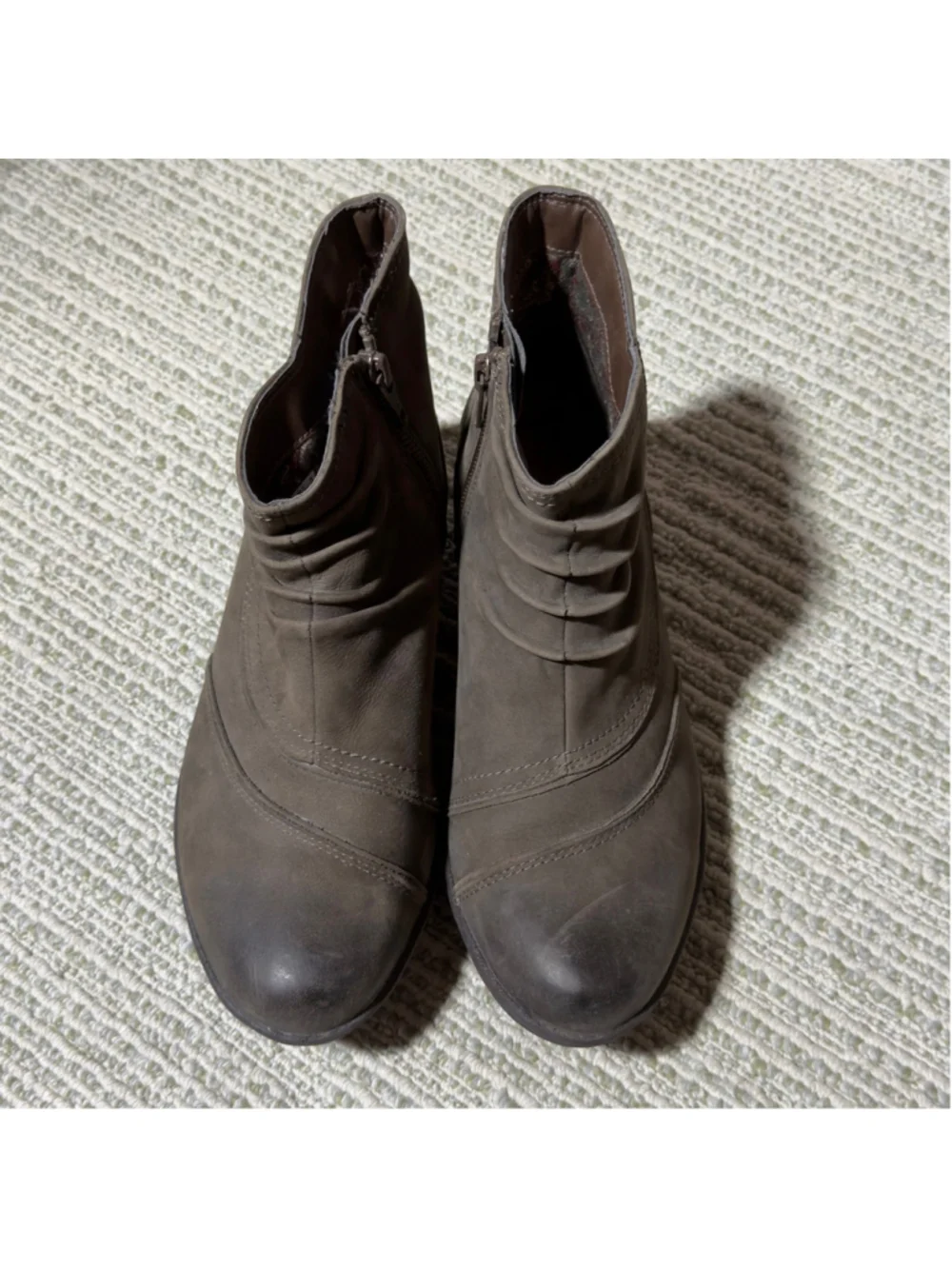 Rockport sz 6 Raven Hydroshield waterproof brown leather taupe ankle boots